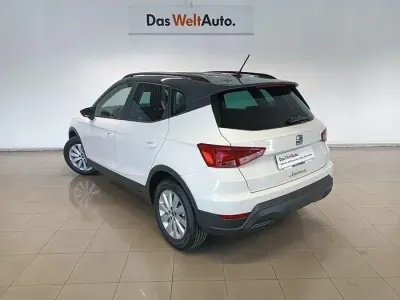 Usado Seat Arona Style 115 CV (84 kW) 2025 Blanco SUV