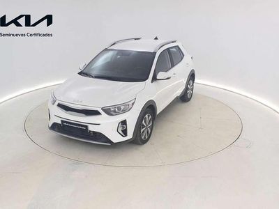 Usado Kia Stonic 101 CV (74 kW) 2024 Blanco SUV