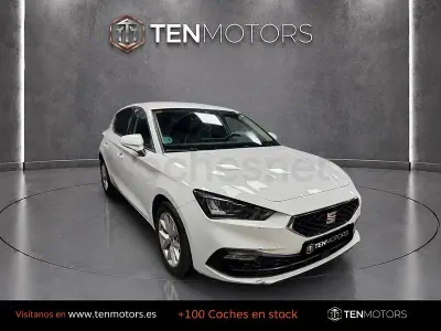 Usado Seat Leon Style 115 CV (84 kW) 2021 Blanco Berlina