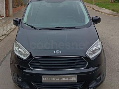 Usado Ford Tourneo Courier Titanium 100 CV (73 kW) 2016 Negro Monovolumen