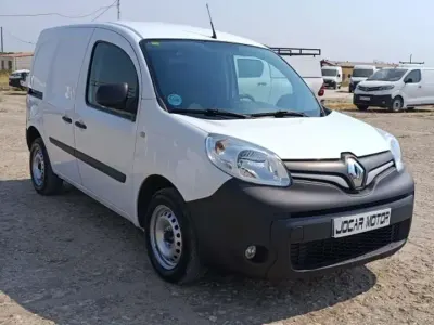 Usado Renault Kangoo 95 CV (69 kW) 2021 Blanco Monovolumen