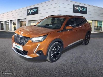 Usado Peugeot 2008 Allure 110 CV (80 kW) 2021 Naranja SUV