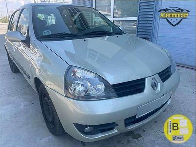 Renault Clio II