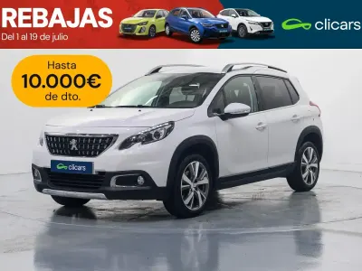 Usado Peugeot 2008 Allure 130 CV (95 kW) 2018 Blanco SUV