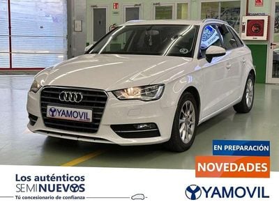 Blanco Usado 2013 Audi A3 Sportback Attraction Utilitario | 13.950 € (Precio justo)