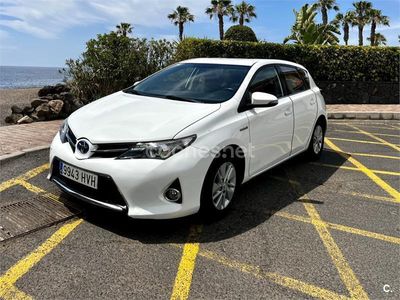 Toyota Auris Hybrid