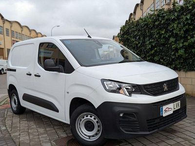 Usado Peugeot Partner Premium 100 CV (73 kW) 2021 Blanco Monovolumen