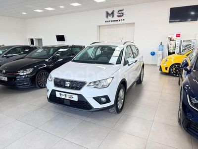 Usado Seat Arona Style 95 CV (69 kW) 2018 Blanco SUV