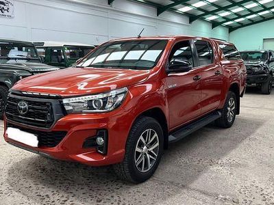 Usado Toyota HiLux 151 CV (111 kW) 2020 Naranja Recogida