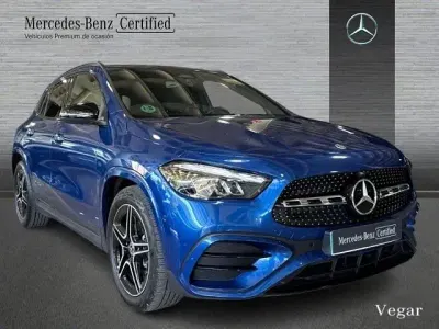 Usado Mercedes GLA200 150 CV (110 kW) 2025 Azul espectra SUV