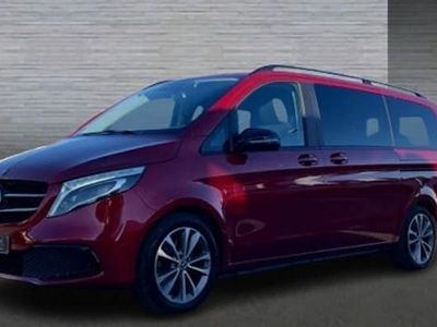 Usado Mercedes V250 Avantgarde 190 CV (139 kW) 2022 Rojo Monovolumen