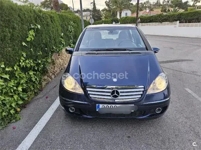 Usado Mercedes A200 Elegance 140 CV (102 kW) 2005 Azul Monovolumen