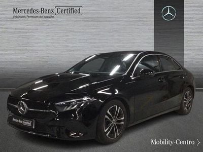 Nachtschwarz unilack Usado 2023 Mercedes A200 Progressive Berlina | 33.500 €