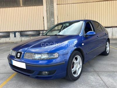 Usado Seat Leon Sport 110 CV (80 kW) 2004 Azul Utilitario