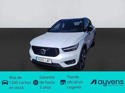 Käytetty Volvo XC40 Plus 211 HP (155 kW) 2022 Harmaa Katumaasturi