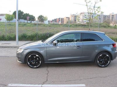 Usado Audi A3 Ambition 150 HP (110 kW) 2014 Cinzento Sedan