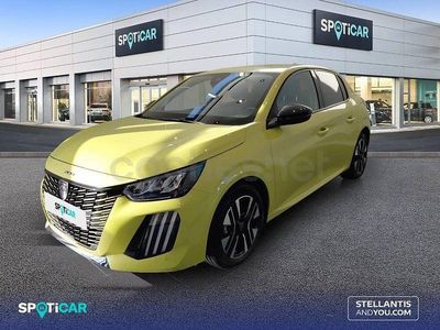 Usado Peugeot 208 Allure 100 CV (73 kW) 2024 Amarillo Utilitario