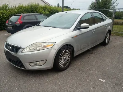 Usado Ford Mondeo Ambiente 125 CV (91 kW) 2009 Gris / plata Berlina