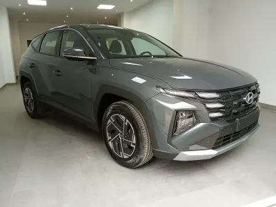 Uusi Hyundai Tucson 150 HP (110 kW) 2026 Harmaa Katumaasturi
