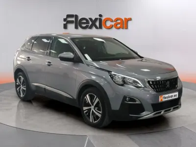 Usado Peugeot 3008 Allure 130 CV (95 kW) 2018 Gris SUV