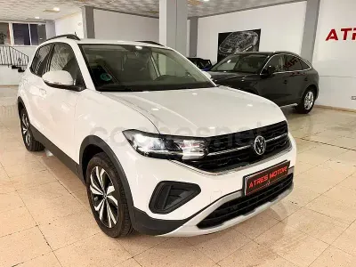 Usado VW T-Cross Life 95 CV (69 kW) 2025 Blanco SUV