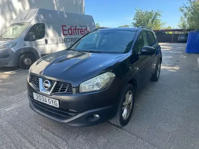 Usado Nissan Qashqai Visia 106 CV (77 kW) 2010 Negro SUV