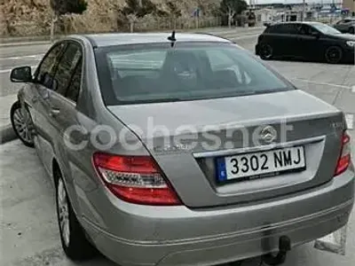 Usado Mercedes C220 Classic 170 CV (125 kW) 2007 Gris / plata Familiar