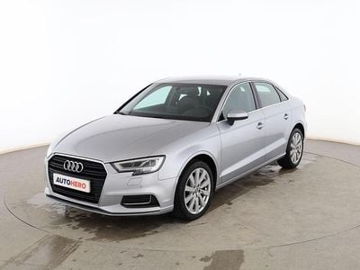 Usado Audi A3 Design 116 CV (85 kW) 2018 Plata Berlina