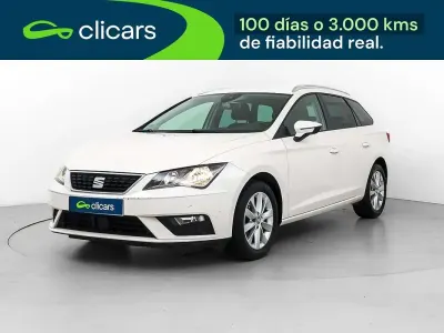 Usado Seat Leon ST Style 116 CV (85 kW) 2019 Blanco Familiar