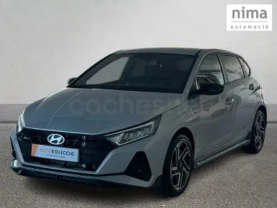 Usado Hyundai i20 N Line 100 CV (73 kW) 2025 Gris / plata Utilitario