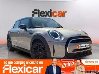Usado Mini Cooper Clubman 136 CV (100 kW) 2024 Gris Familiar