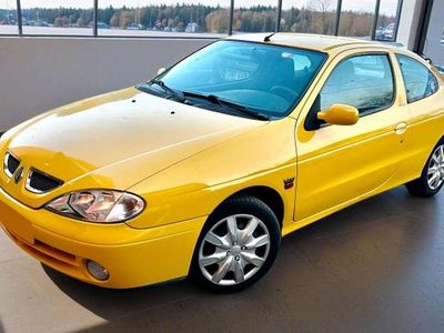 Amarillo Usado 2001 Renault Mégane Expression Coupe | 3500 €