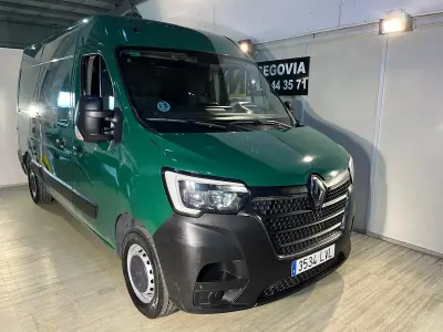 Usado Renault Master 135 CV (99 kW) 2021 Verde Monovolumen