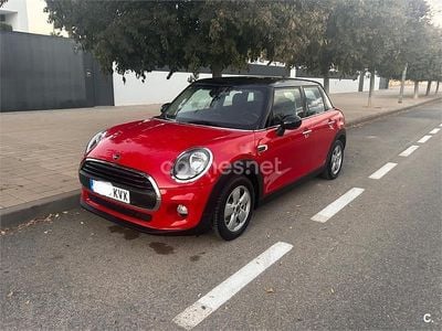 Usado Mini ONE 102 CV (75 kW) 2019 Rojo Utilitario