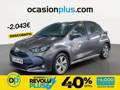 Usado Toyota Yaris Hybrid Active 116 CV (85 kW) 2024 Gris Berlina
