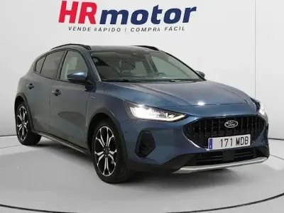 Usado Ford Focus Active 155 CV (114 kW) 2022 Negro
