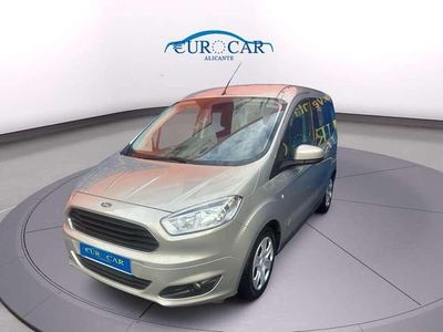Gris Usado 2015 Ford Tourneo Courier Ambiente Monovolumen | 7950 € (Super precio)