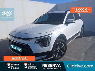 Käytetty Kia Niro 105 HP (77 kW) 2022 Valkoinen Katumaasturi