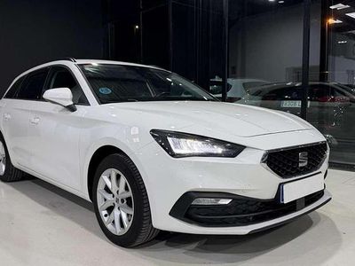 Usado Seat Leon ST Style 131 CV (96 kW) 2020 Blanco Familiar
