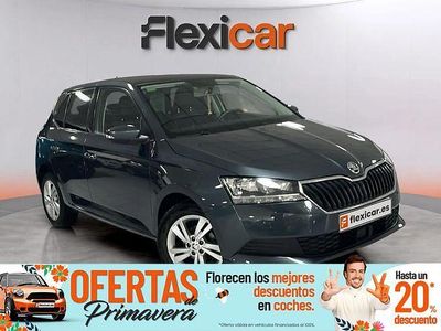 Usado Skoda Fabia Ambition 60 CV (44 kW) 2020 Azul