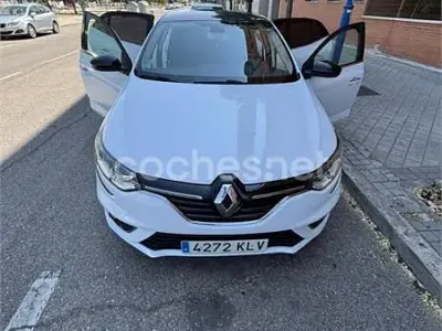 Usado Renault Mégane IV Life 90 CV (66 kW) 2018 Blanco Berlina