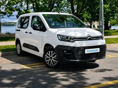 Usado Citroën Berlingo Feel 102 HP (75 kW) 2023 Branco Monovolume