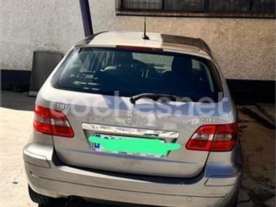 Mercedes B180