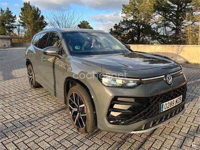 Usado VW Tayron R-line 150 CV (110 kW) 2025 Gris / plata SUV