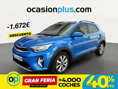 Usado Kia Stonic 100 CV (73 kW) 2024 Azul SUV