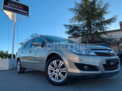 Beige Usado 2009 Opel Astra Edition Familiar | 4500 € (Precio justo)