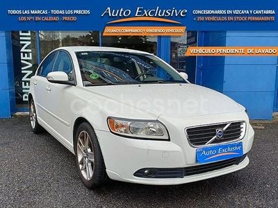Blanco Usado 2009 Volvo S40 Momentum Berlina | 6490 €