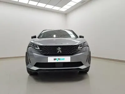 Usado Peugeot 3008 GT 130 CV (95 kW) 2024 Gris SUV