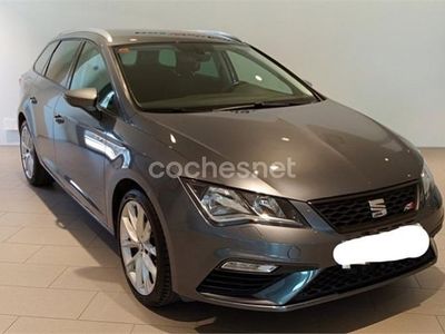 Usado Seat Leon ST Style 115 CV (84 kW) 2018 Gris / plata Familiar