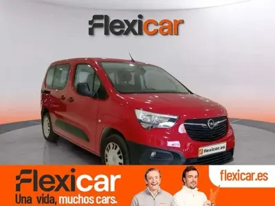 Usado Opel Combo Life Edition+ 131 HP (96 kW) 2021 Vermelho Monovolume